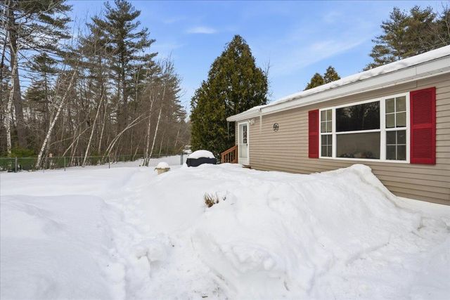 5 Pamela Drive, Hopkinton, NH 03229