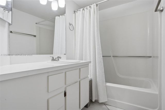 10451 W Broward Boulevard 209, Plantation, FL 33324