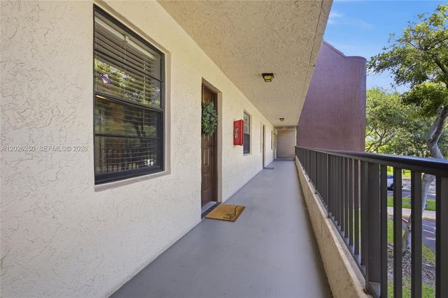 10451 W Broward Boulevard 209, Plantation, FL 33324