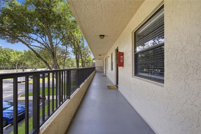 10451 W Broward Boulevard 209, Plantation, FL 33324