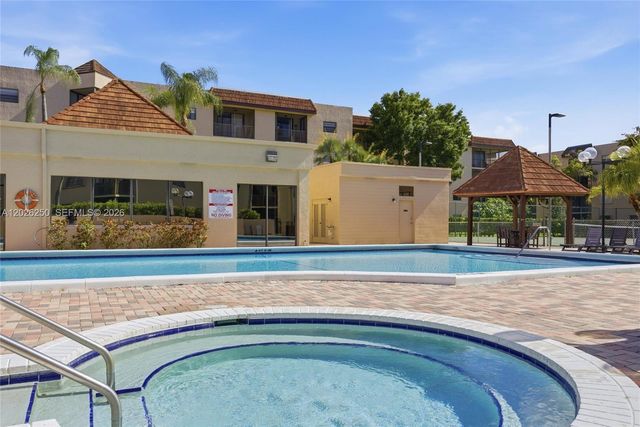 10451 W Broward Boulevard 209, Plantation, FL 33324