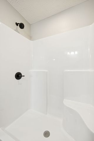 2623 Oak Knob Rd, Lafayette, TN 37083