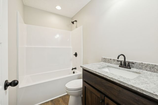 2623 Oak Knob Rd, Lafayette, TN 37083