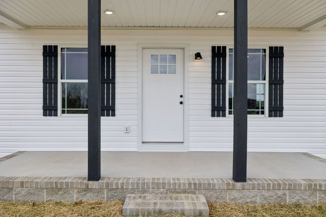 2623 Oak Knob Rd, Lafayette, TN 37083