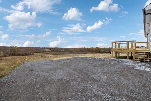 2623 Oak Knob Rd, Lafayette, TN 37083