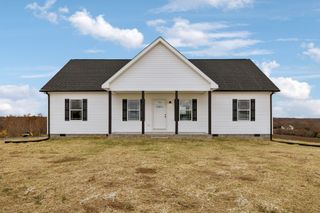 2623 Oak Knob Rd, Lafayette, TN 37083