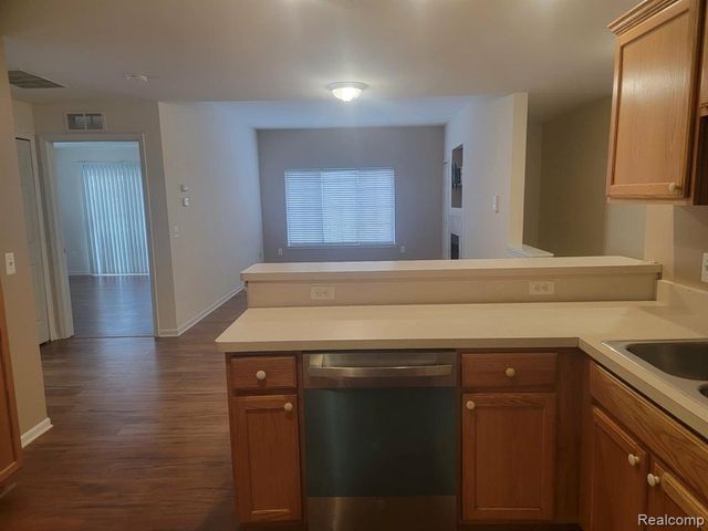 5457 Twin Oaks Drive, Sterling Heights, MI 48314