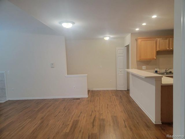 5457 Twin Oaks Drive, Sterling Heights, MI 48314