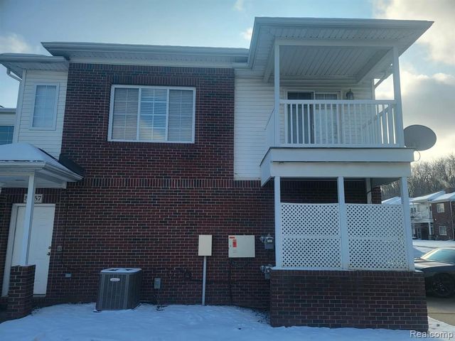 5457 Twin Oaks Drive, Sterling Heights, MI 48314