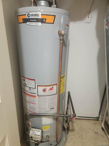 5457 Twin Oaks Drive, Sterling Heights, MI 48314