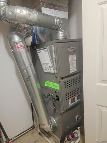 5457 Twin Oaks Drive, Sterling Heights, MI 48314