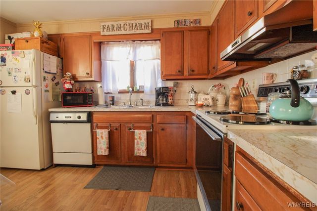 511 South Academy, Ridgeway, NY 14103