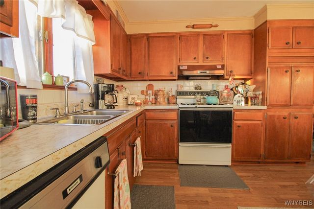 511 South Academy, Ridgeway, NY 14103