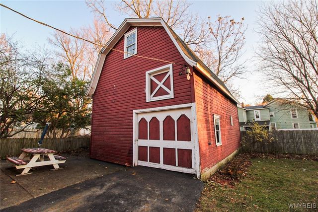 511 South Academy, Ridgeway, NY 14103