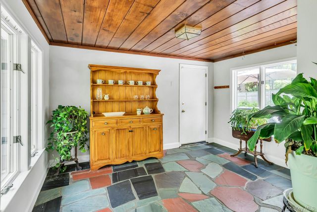 240 Kohr Road, Kings Park, NY 11754