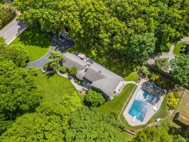 240 Kohr Road, Kings Park, NY 11754