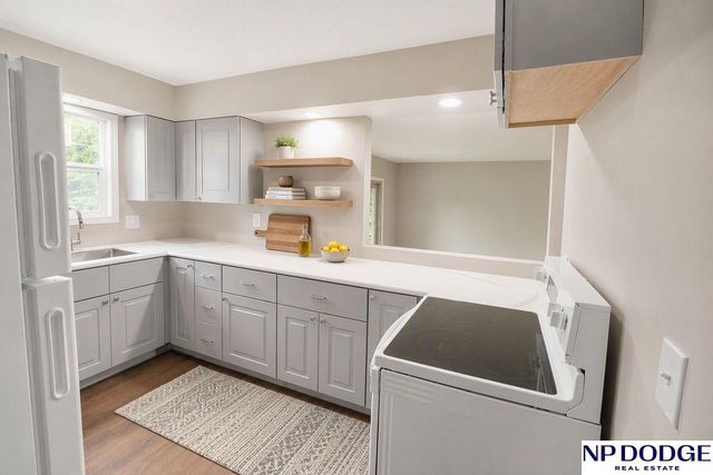 7654 Nebraska Avenue, Omaha, NE 68134