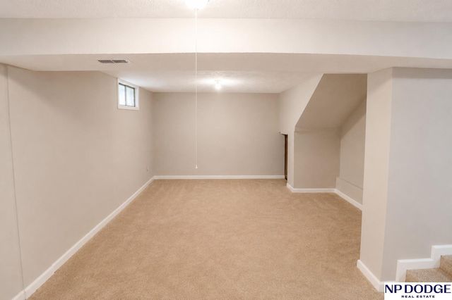 7654 Nebraska Avenue, Omaha, NE 68134