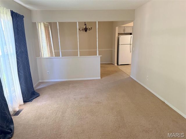 111 Park Charles Boulevard N, St Peters, MO 63376