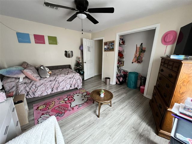 1018 E Elm Street, Hillsboro, TX 76645