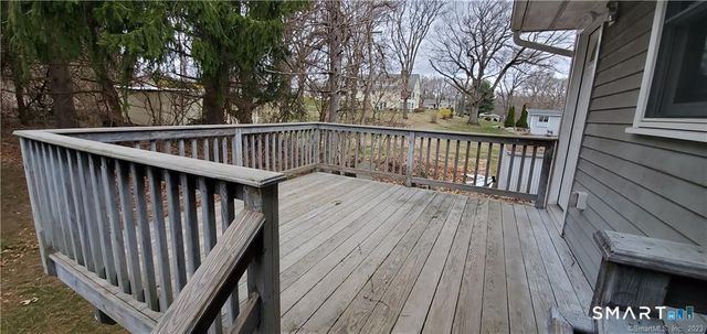 107 Oakridge Road, Trumbull, CT 06611