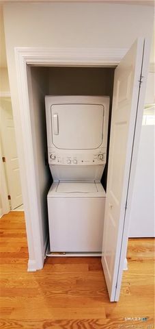 107 Oakridge Road, Trumbull, CT 06611