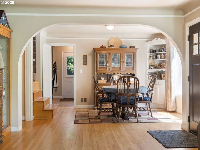 3103 Ne DEKUM St, Portland, OR 97211