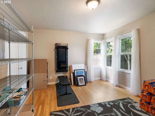 3103 Ne DEKUM St, Portland, OR 97211