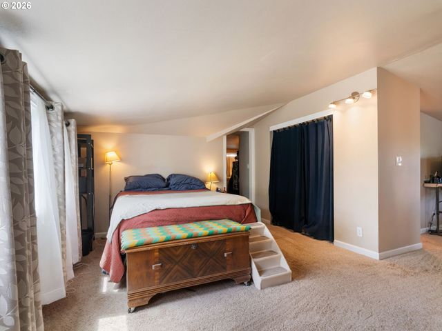 3103 Ne DEKUM St, Portland, OR 97211