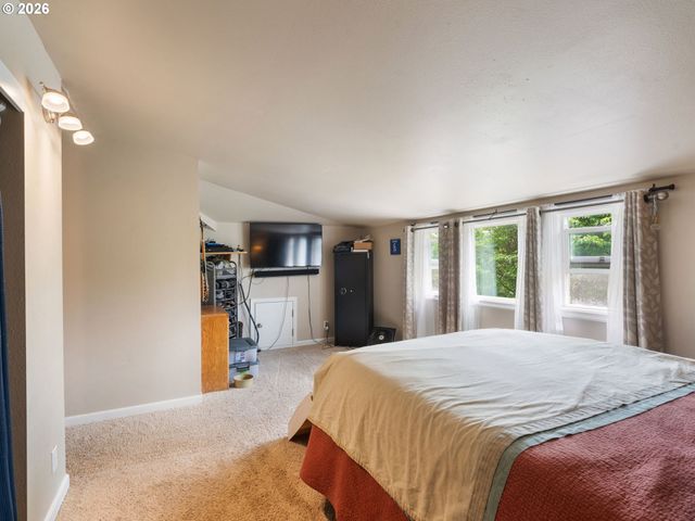 3103 Ne DEKUM St, Portland, OR 97211
