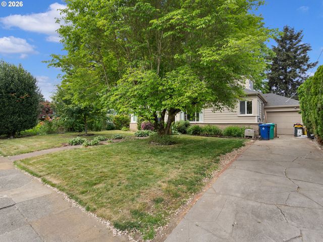3103 Ne DEKUM St, Portland, OR 97211