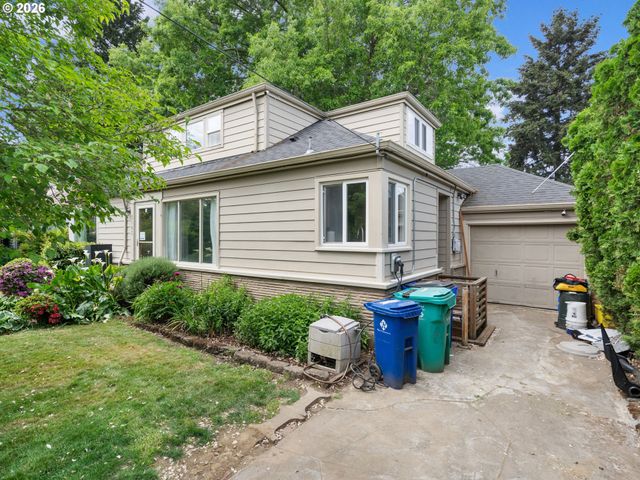 3103 Ne DEKUM St, Portland, OR 97211