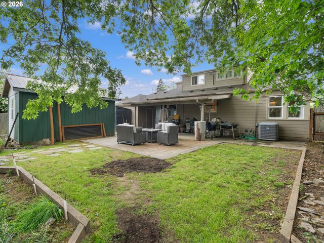 3103 Ne DEKUM St, Portland, OR 97211