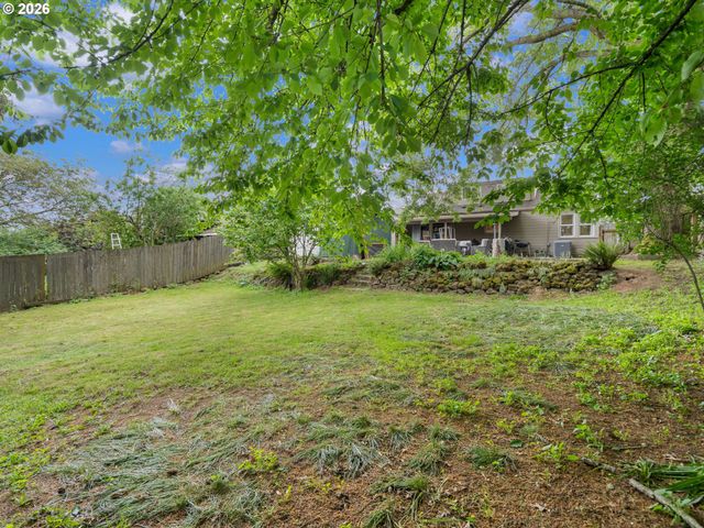 3103 Ne DEKUM St, Portland, OR 97211