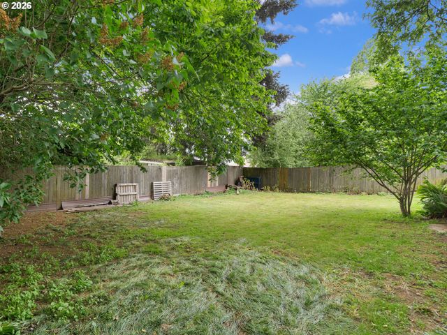 3103 Ne DEKUM St, Portland, OR 97211