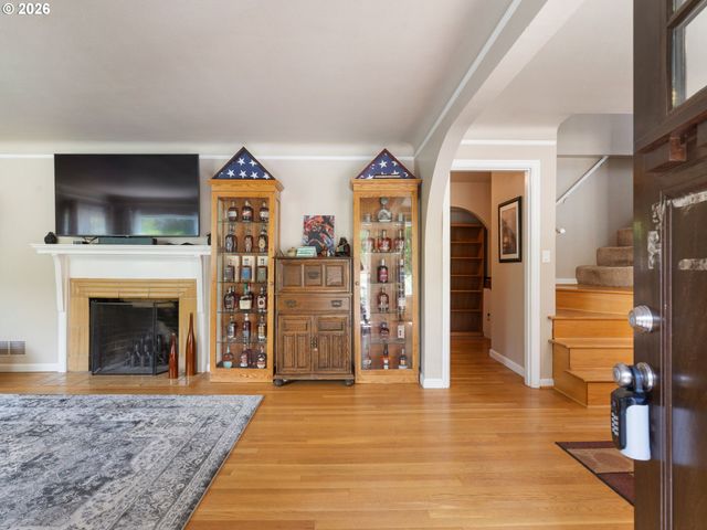 3103 Ne DEKUM St, Portland, OR 97211