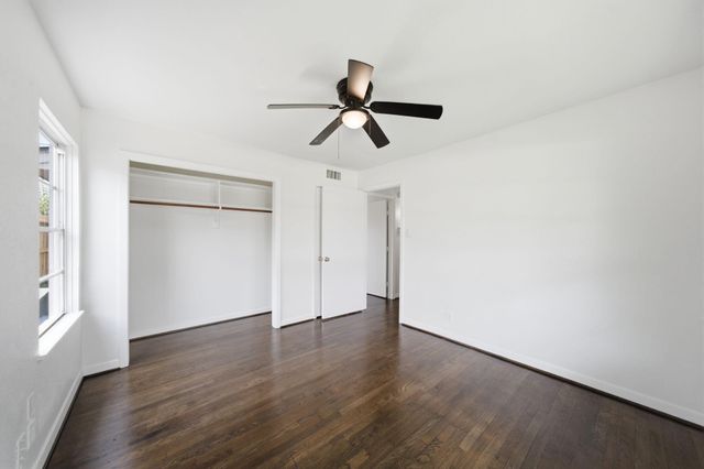 1841 Huge Oaks Street, Houston, TX 77055
