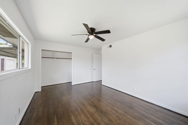 1841 Huge Oaks Street, Houston, TX 77055