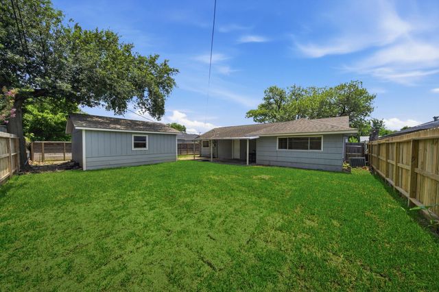 1841 Huge Oaks Street, Houston, TX 77055