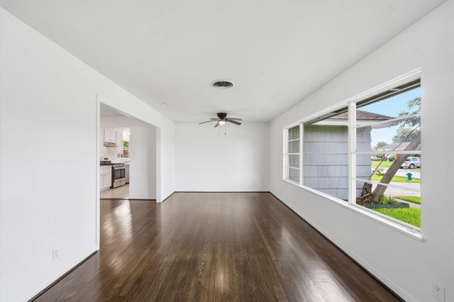 1841 Huge Oaks Street, Houston, TX 77055