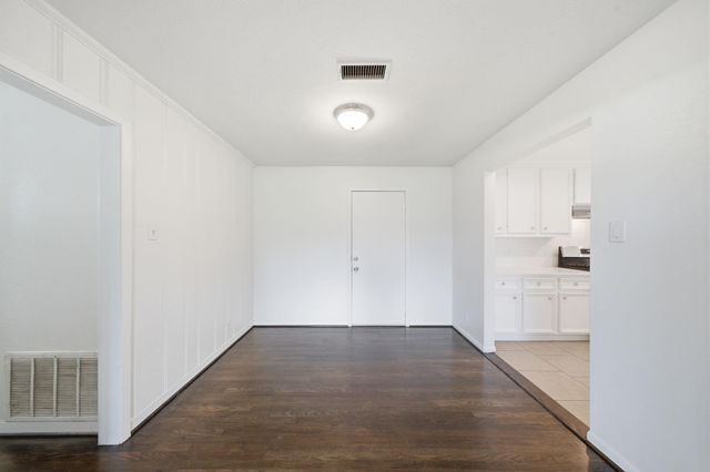 1841 Huge Oaks Street, Houston, TX 77055