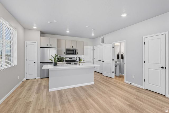 71 N VERANDA CT, Saratoga Springs, UT 84045