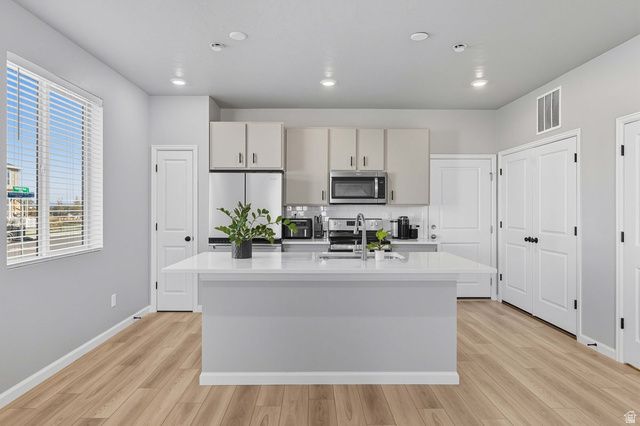 71 N VERANDA CT, Saratoga Springs, UT 84045