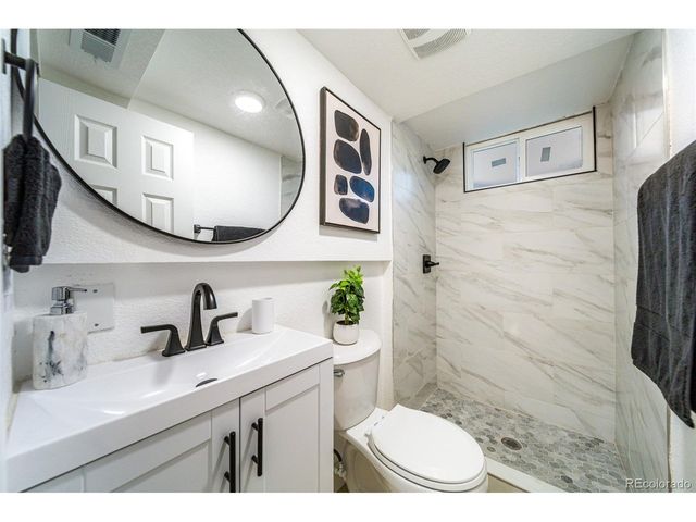 8711 Oakwood St, Westminster, CO 80031