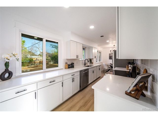 8711 Oakwood St, Westminster, CO 80031