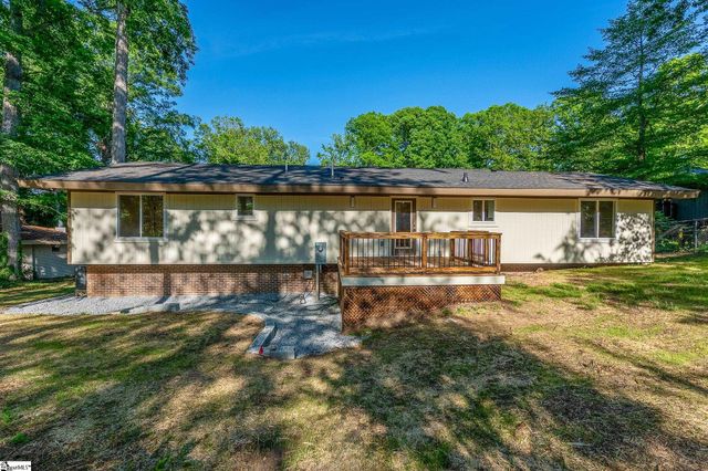 105 Canebreak Lane, Simpsonville, SC 29681