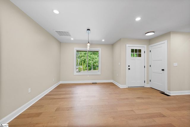 105 Canebreak Lane, Simpsonville, SC 29681