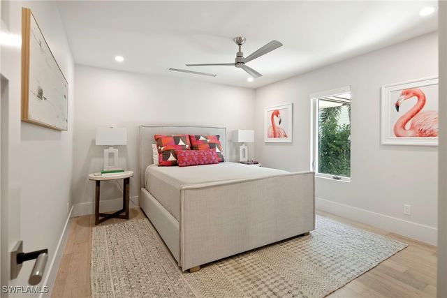 1550 Chesapeake AVE, Naples, FL 34102