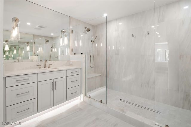 1550 Chesapeake AVE, Naples, FL 34102