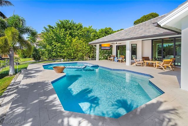 1550 Chesapeake AVE, Naples, FL 34102